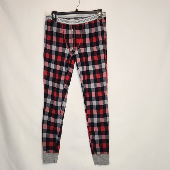 Victoria's Secret Womens Med. Red and Black Plaid Pajama Pants Jogger Style - Picture 1 of 8